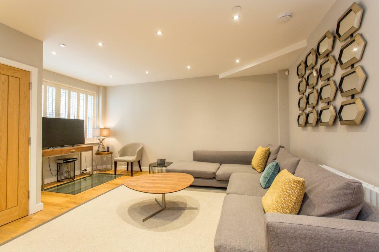 The Sweet Mews - Large 4Bdr Home London Bagian luar foto