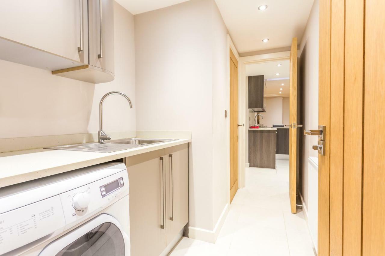 The Sweet Mews - Large 4Bdr Home London Bagian luar foto
