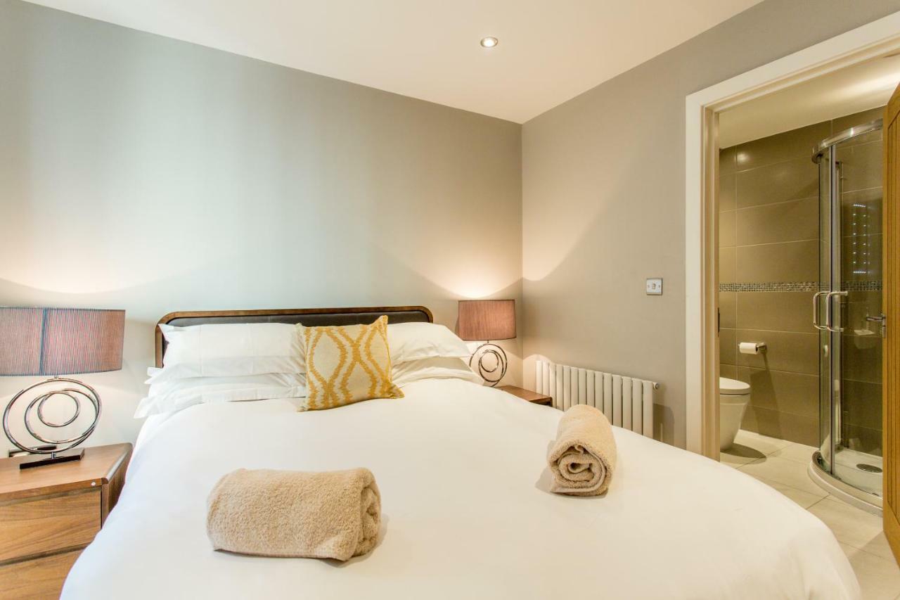 The Sweet Mews - Large 4Bdr Home London Bagian luar foto