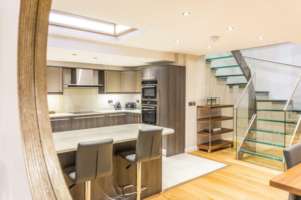 The Sweet Mews - Large 4Bdr Home London Bagian luar foto