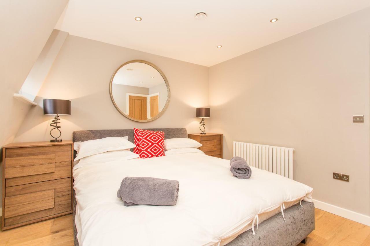 The Sweet Mews - Large 4Bdr Home London Bagian luar foto