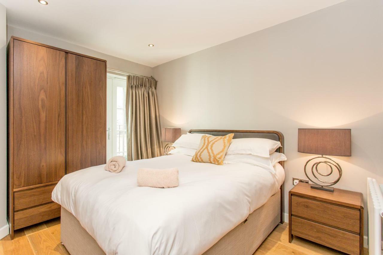 The Sweet Mews - Large 4Bdr Home London Bagian luar foto