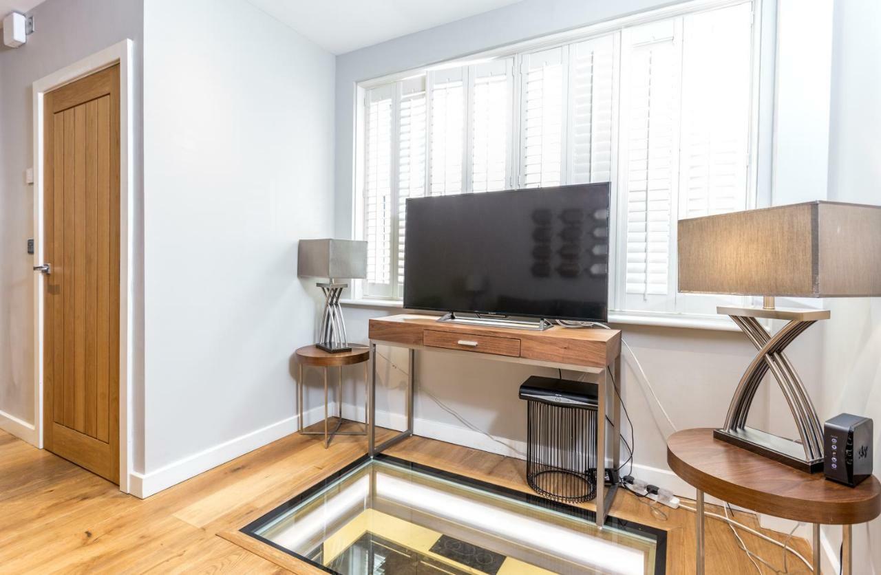 The Sweet Mews - Large 4Bdr Home London Bagian luar foto