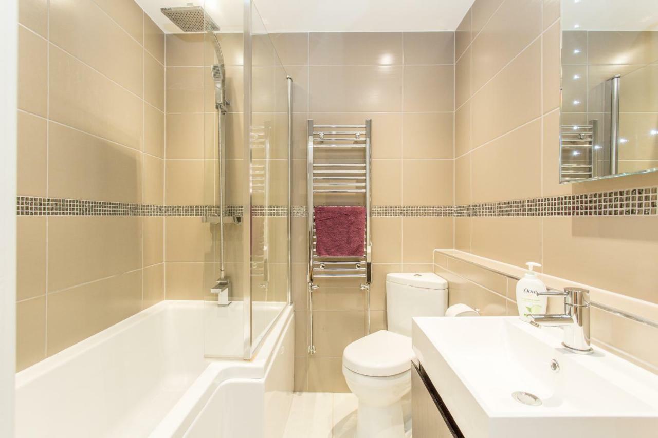 The Sweet Mews - Large 4Bdr Home London Bagian luar foto