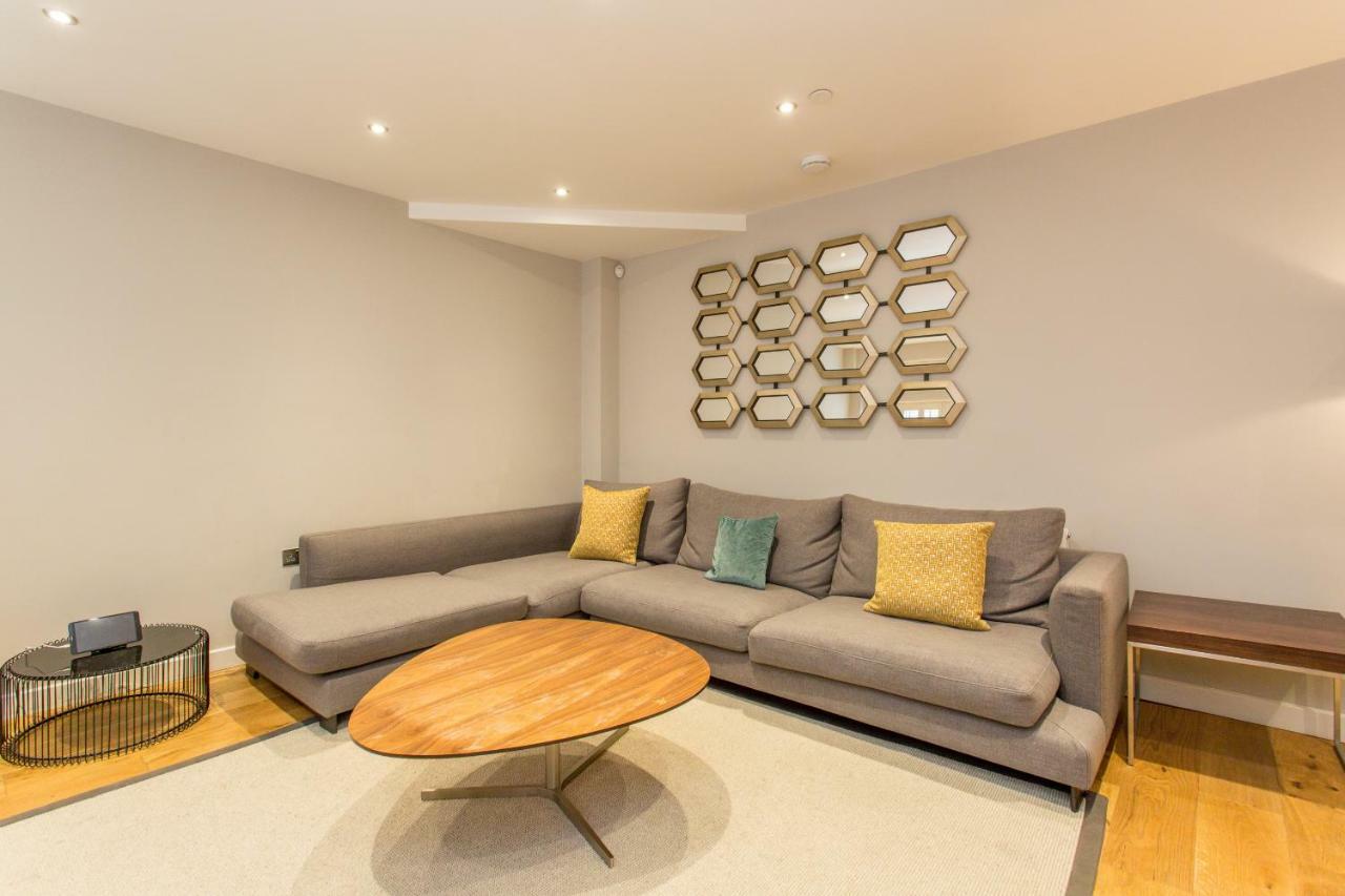 The Sweet Mews - Large 4Bdr Home London Bagian luar foto