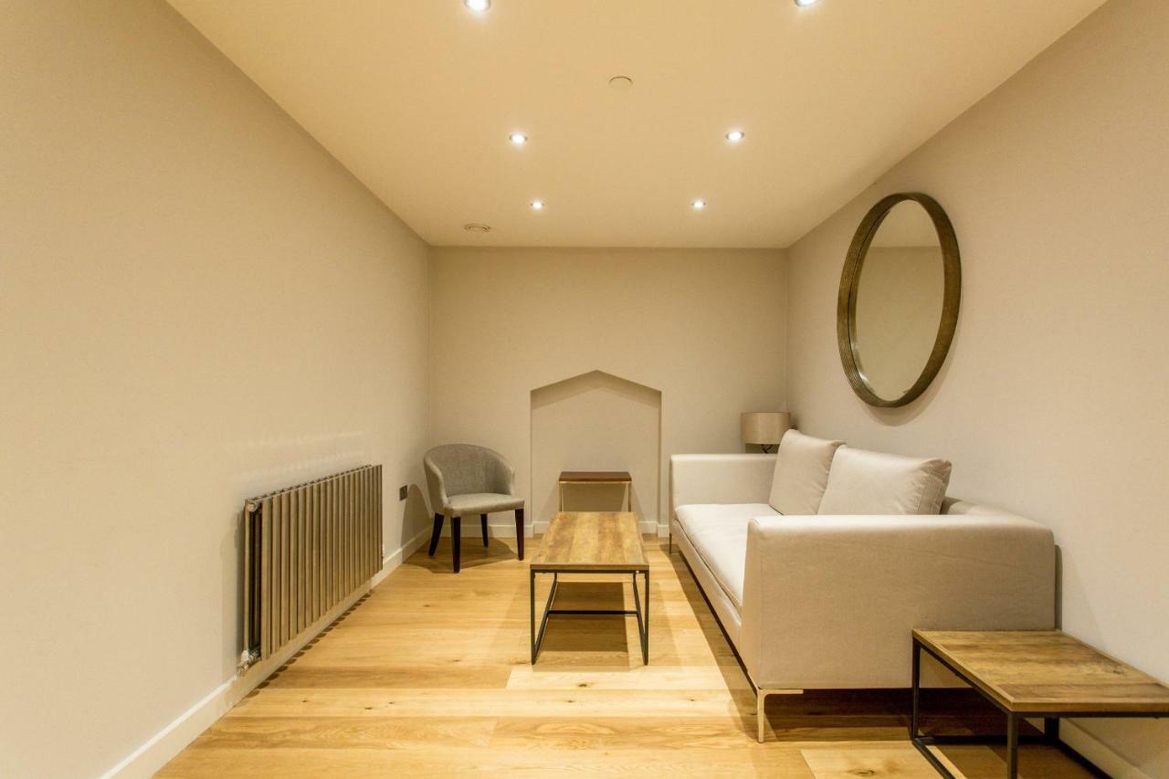 The Sweet Mews - Large 4Bdr Home London Bagian luar foto