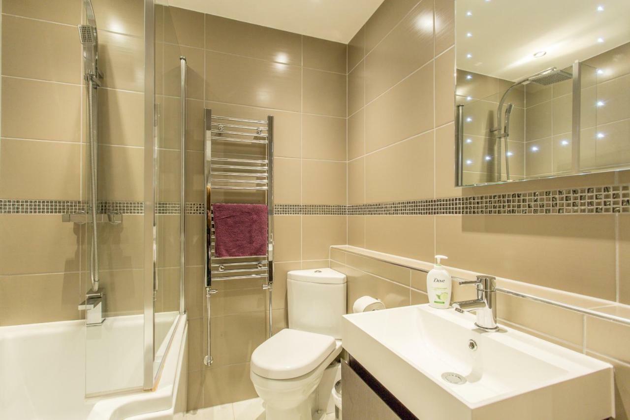 The Sweet Mews - Large 4Bdr Home London Bagian luar foto
