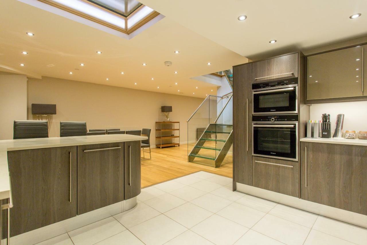 The Sweet Mews - Large 4Bdr Home London Bagian luar foto