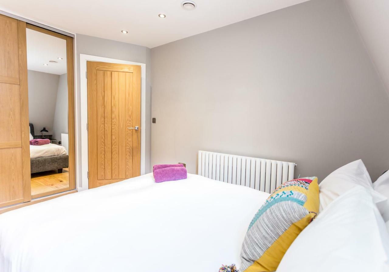 The Sweet Mews - Large 4Bdr Home London Bagian luar foto